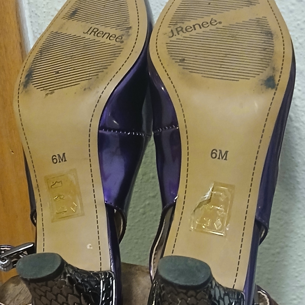Renee Maressa Purple Patent Slingback Pumps Sculpted Scale Heel Size 6M - Picture 2 of 7